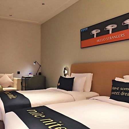The Mustel Hotel Chongqing Hongyadong Zewnętrze zdjęcie